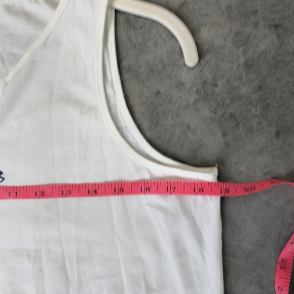 White Floral Women's Top - Picture 2 of 8